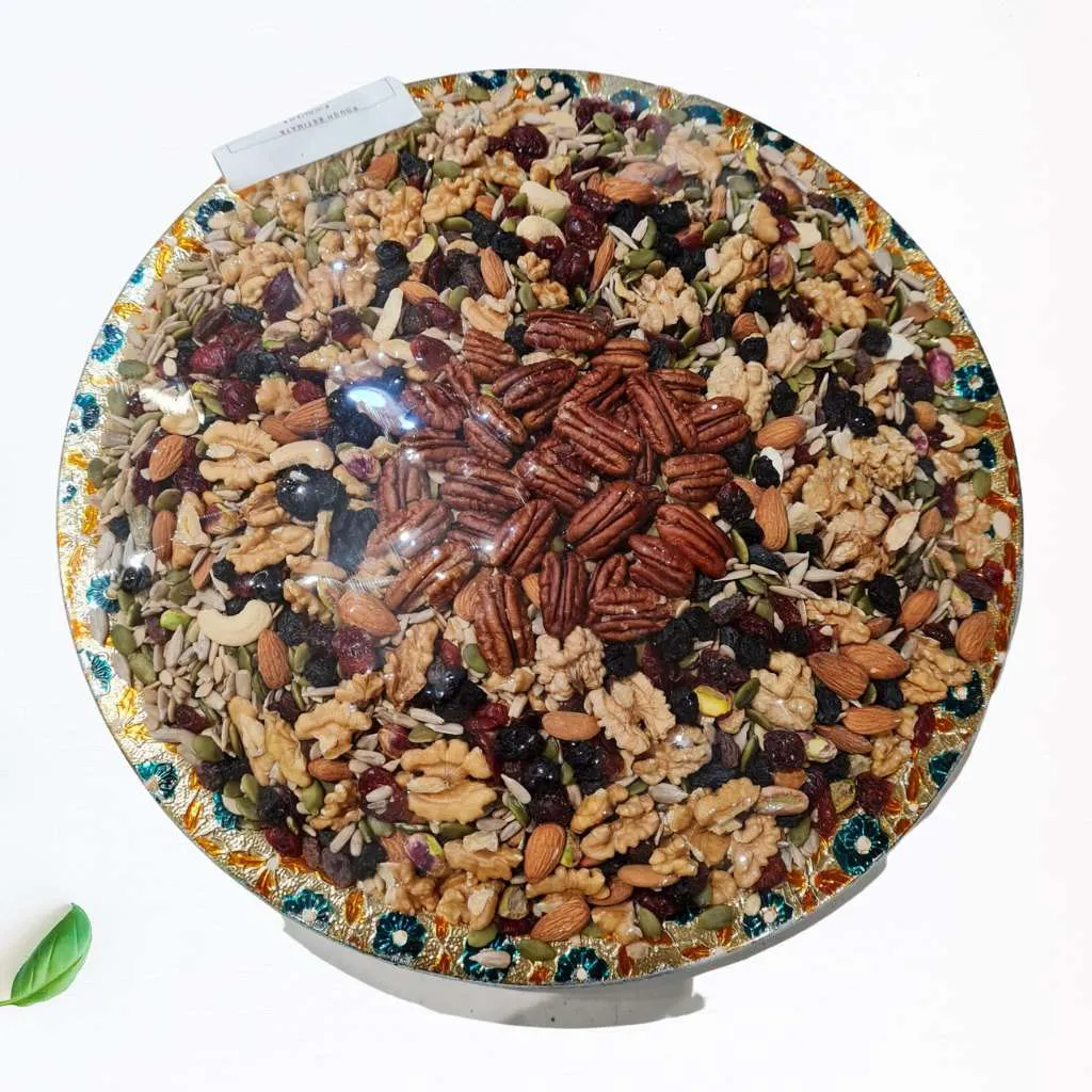 Fancy Metal Tray, 900 Gms Trail Mix And 50 Gms Pecans