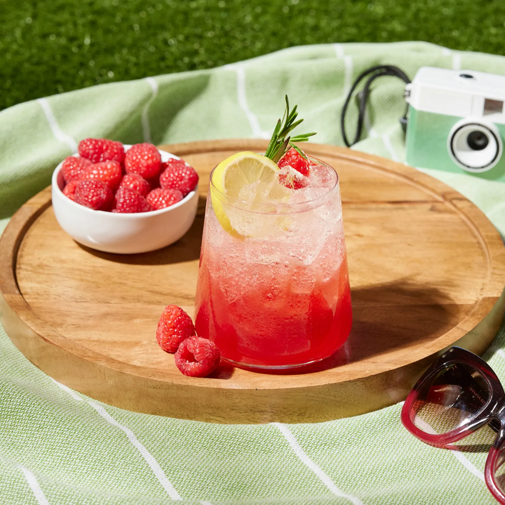 Raspberry Gin Spritz